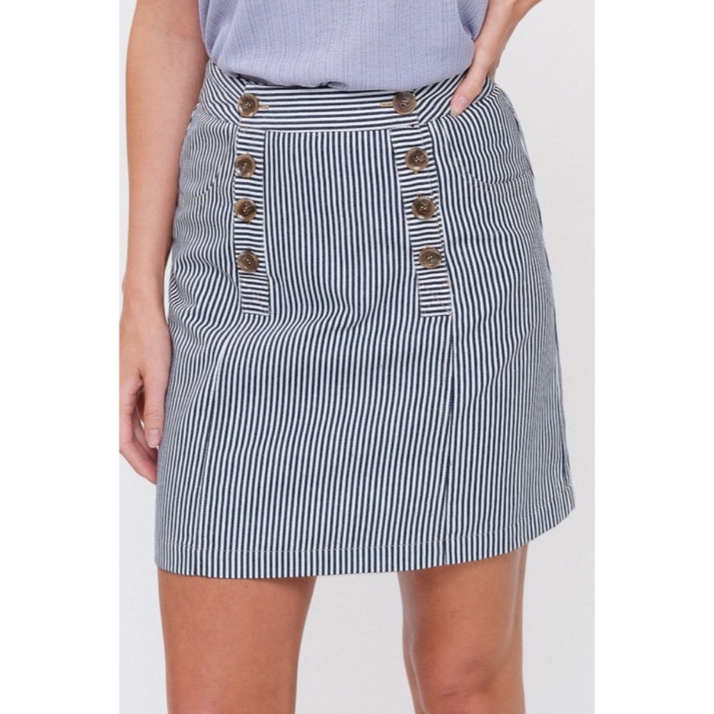 ♡ PRE-ORDER! ♡ $39 - Striped Button Detail Skirt